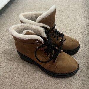 American Eagle timberland style boots